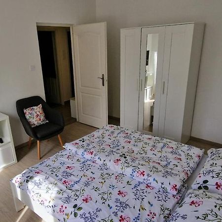 Cili Apartman Eger Lejlighed Eksteriør billede